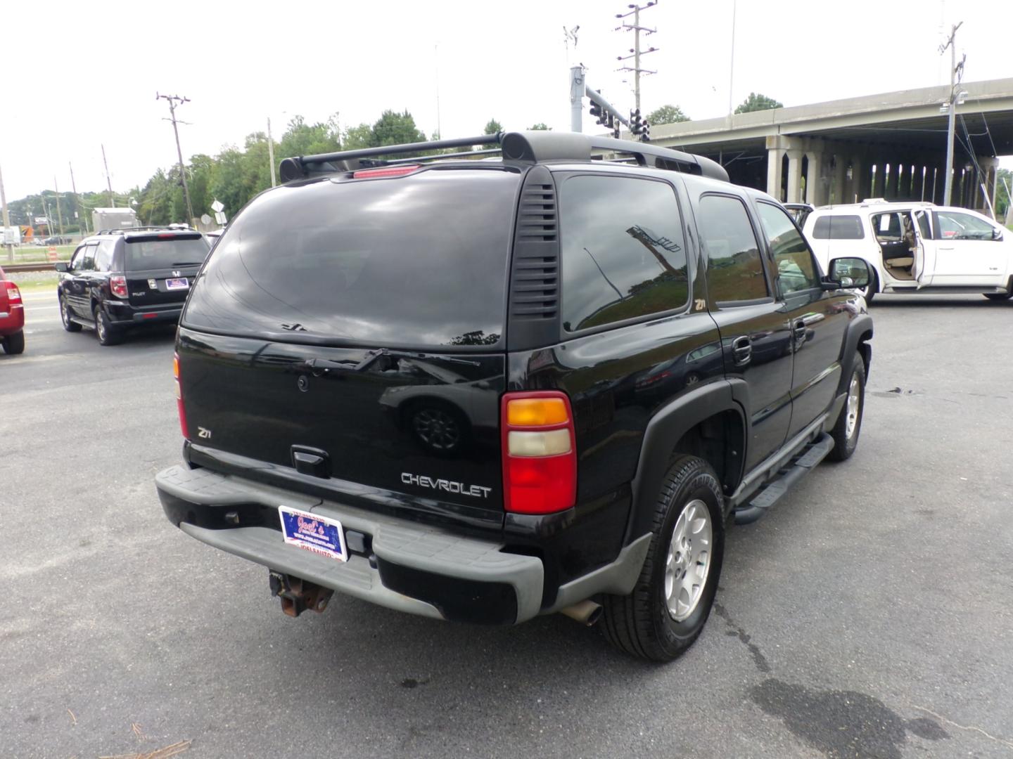 2003 Black Chevrolet Tahoe 4WD (1GNEK13Z63R) with an 5.3L V8 OHV 16V FFV engine, 4-Speed Automatic Overdrive transmission, located at 5700 Curlew Drive, Norfolk, VA, 23502, (757) 455-6330, 36.841885, -76.209412 - Photo#16